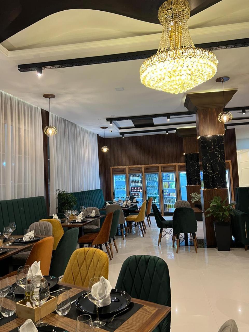 Ujvara Hotel Golem (Tirana) Exterior foto