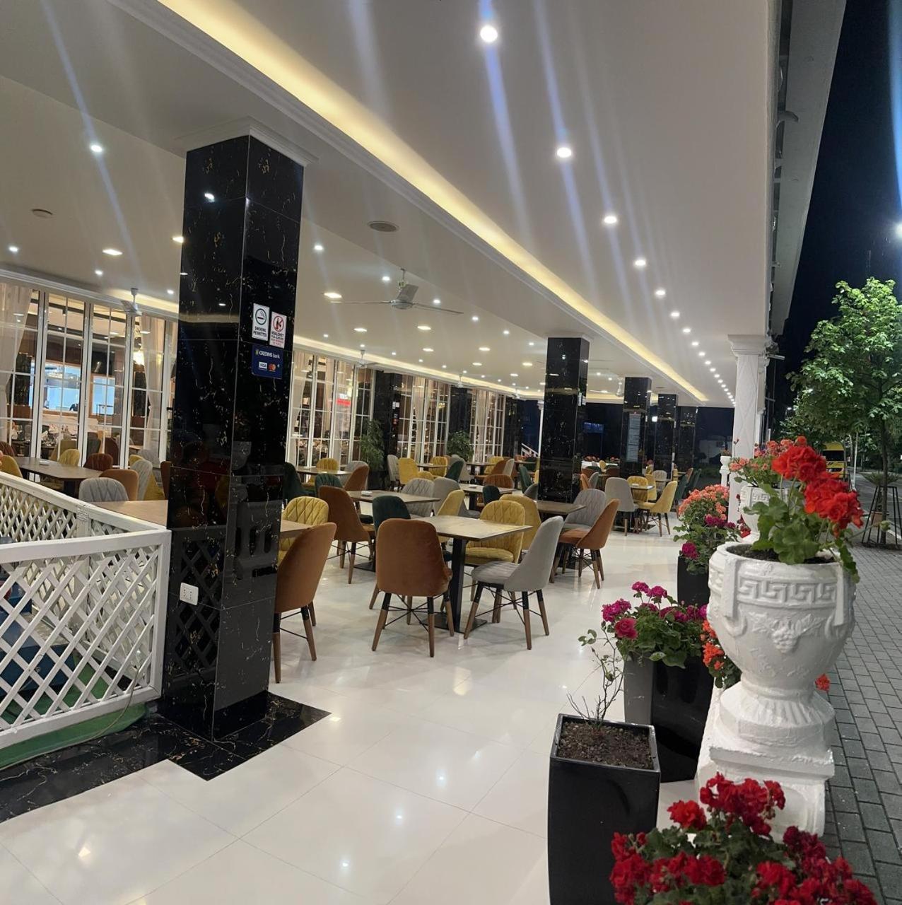 Ujvara Hotel Golem (Tirana) Exterior foto